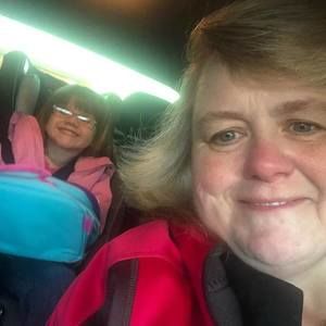 Meet your Posher, Lois